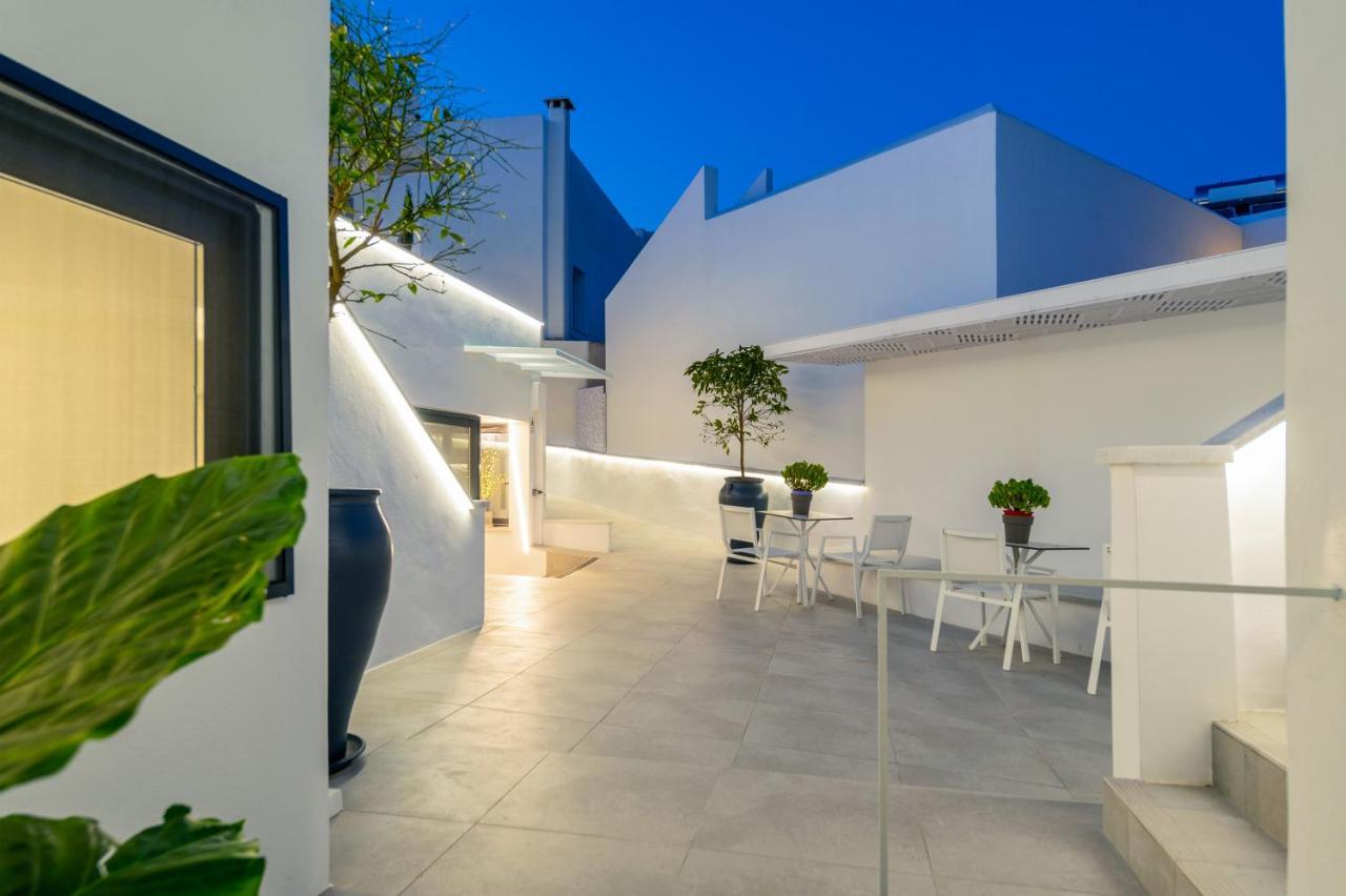 Central Boutique Hotel by naoussa hills adults only Extérieur photo