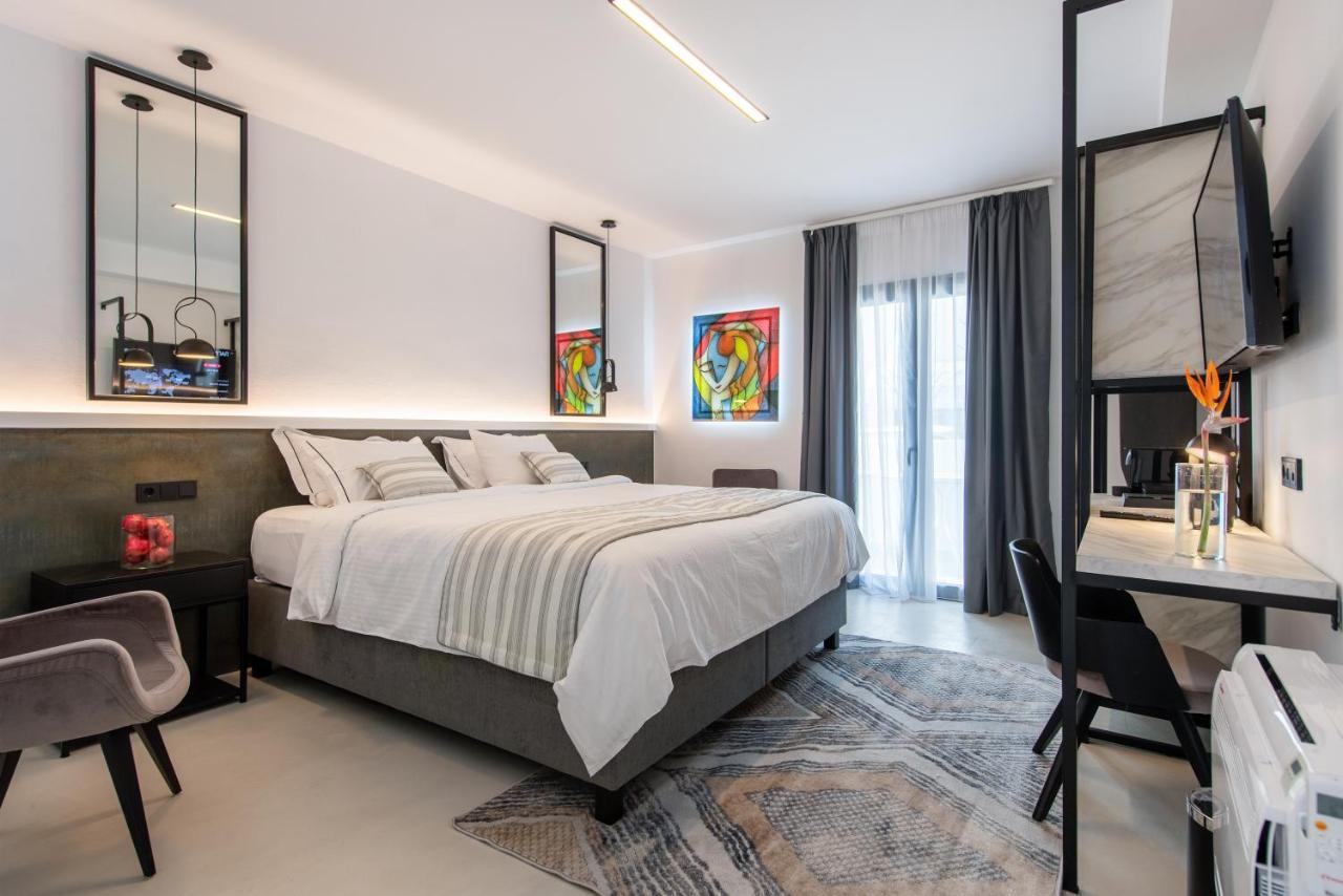 Central Boutique Hotel by naoussa hills adults only Extérieur photo